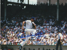 TURK WENDELL  CHICAGO CUBS   ACTION SIGNED 8x10