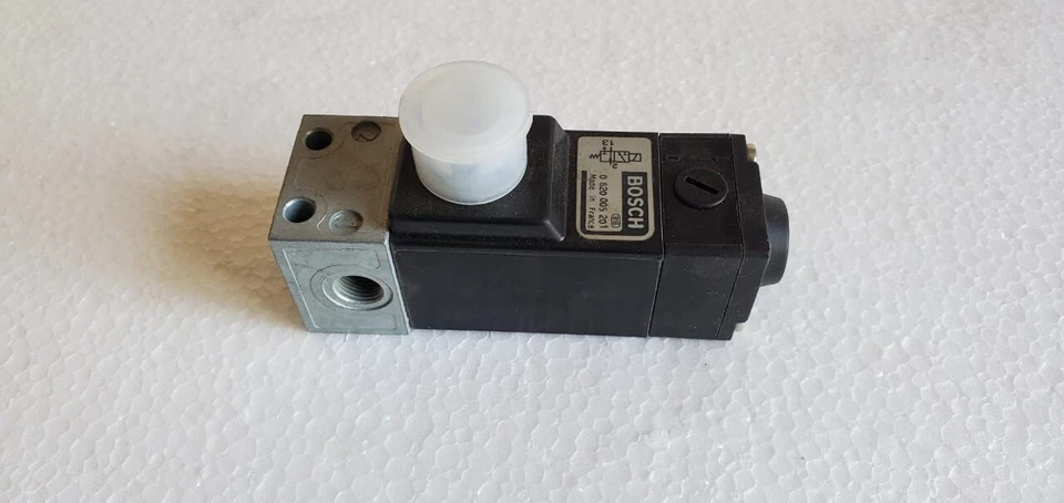 Electroválvula Bosch 0 820 005 151 0820005151 CHARMILLES HECHO EN FRANCIA Foto 4 de 4