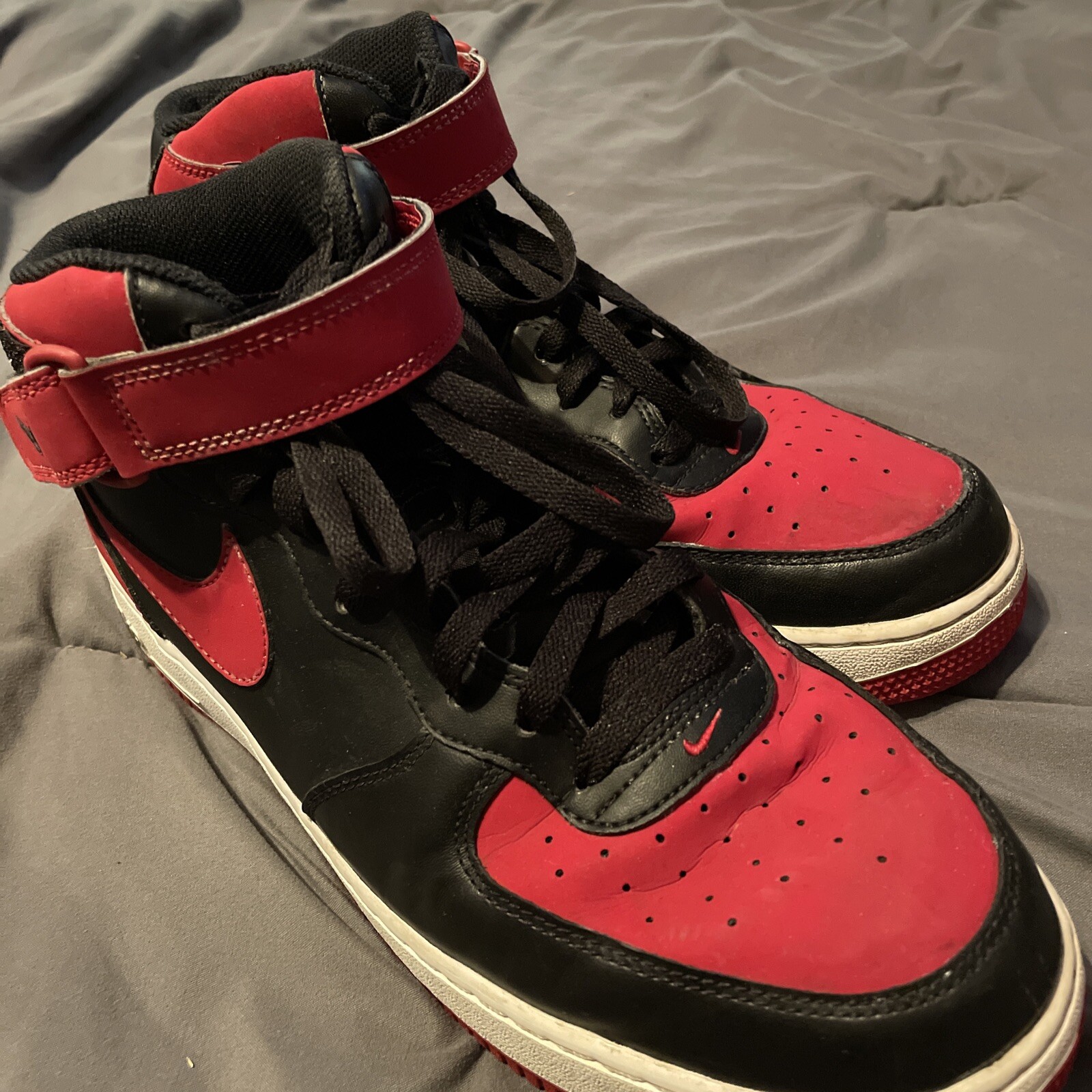 nike air force 1 low black gym red