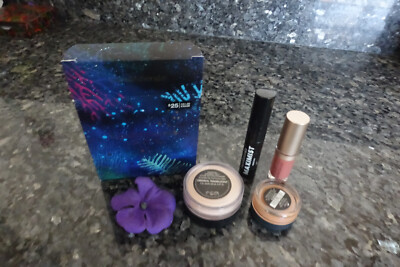BareMinerals tiny treasures 4 piece makeup set new in box