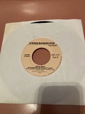 Jimmy  Boyd- I Saw Mommy Kissing Santa Claus Vinyl 45 Record Underground Records