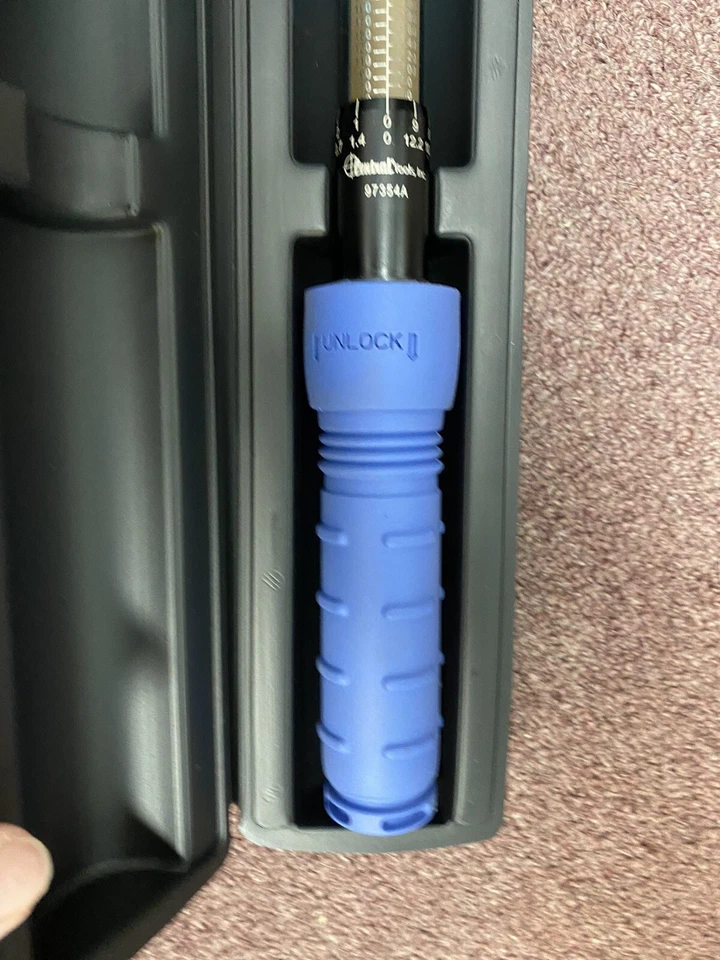 "Llave dinamométrica Central Tools Inc 97354A 250 ft lb rueda 1/2""" Foto 4 de 4