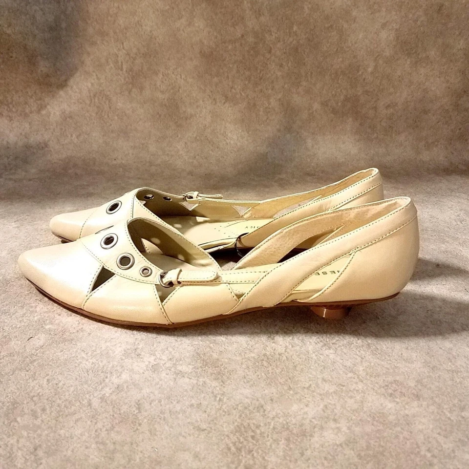 中国洗衣女式 Rochelle 尺码 7.5 象牙色皮革一脚蹬尖头茶色 — 第 4/4 张图片