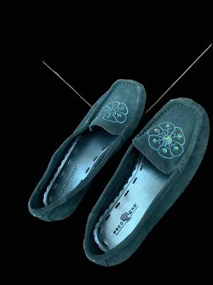 Predictions Womens Teal Suede Slip On Shoes Size 7 NWOT