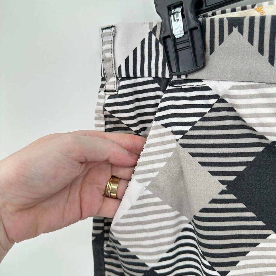 Loudmouth Golf Shorts Mens Size 32 Gray White Black Plaid Bermuda