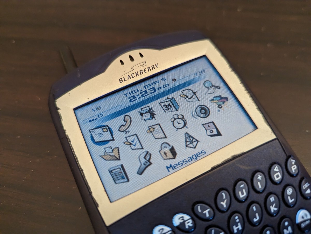 BlackBerryページ Blackberry Pi — Raspberry Pi Official Magazine