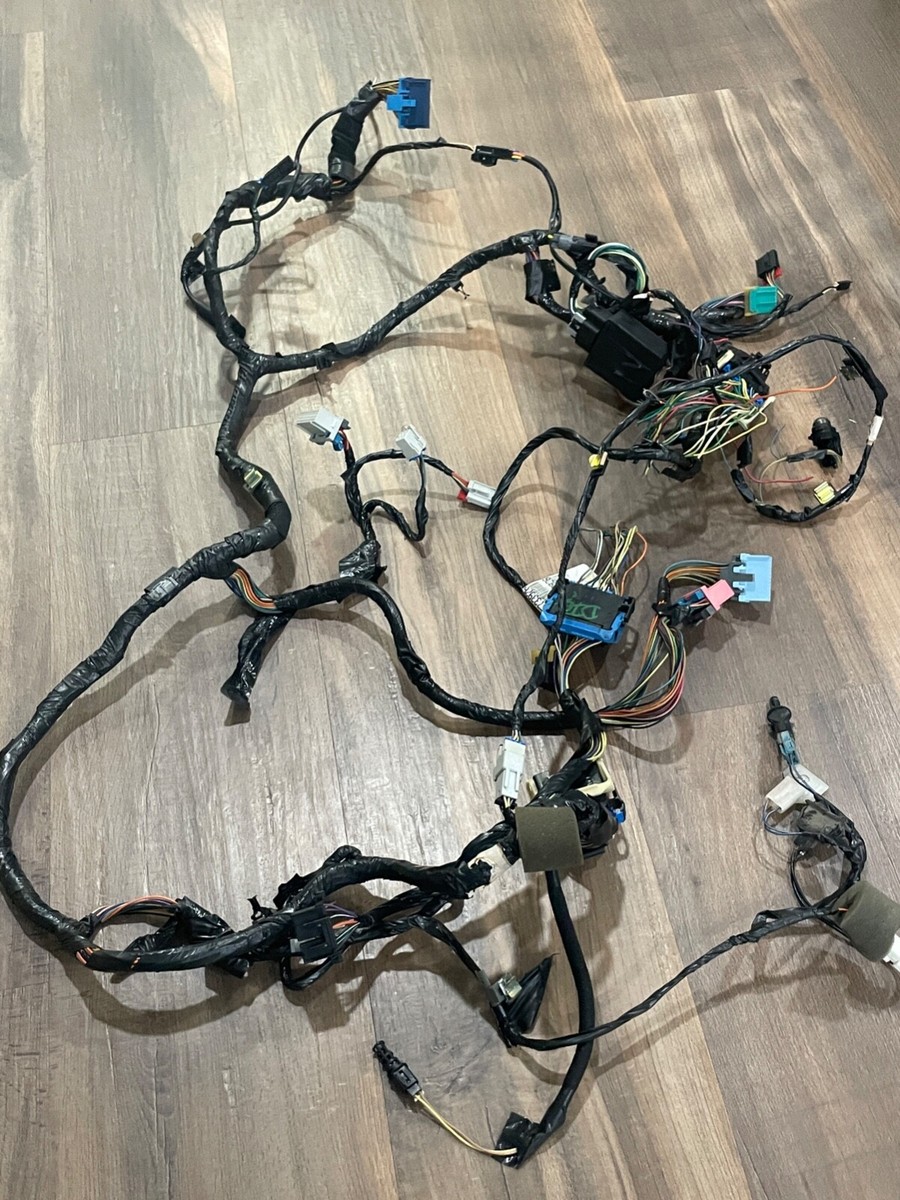 2000 2001 2002 2003 2004 2005 CADILLAC Deville Dash Wire Harness