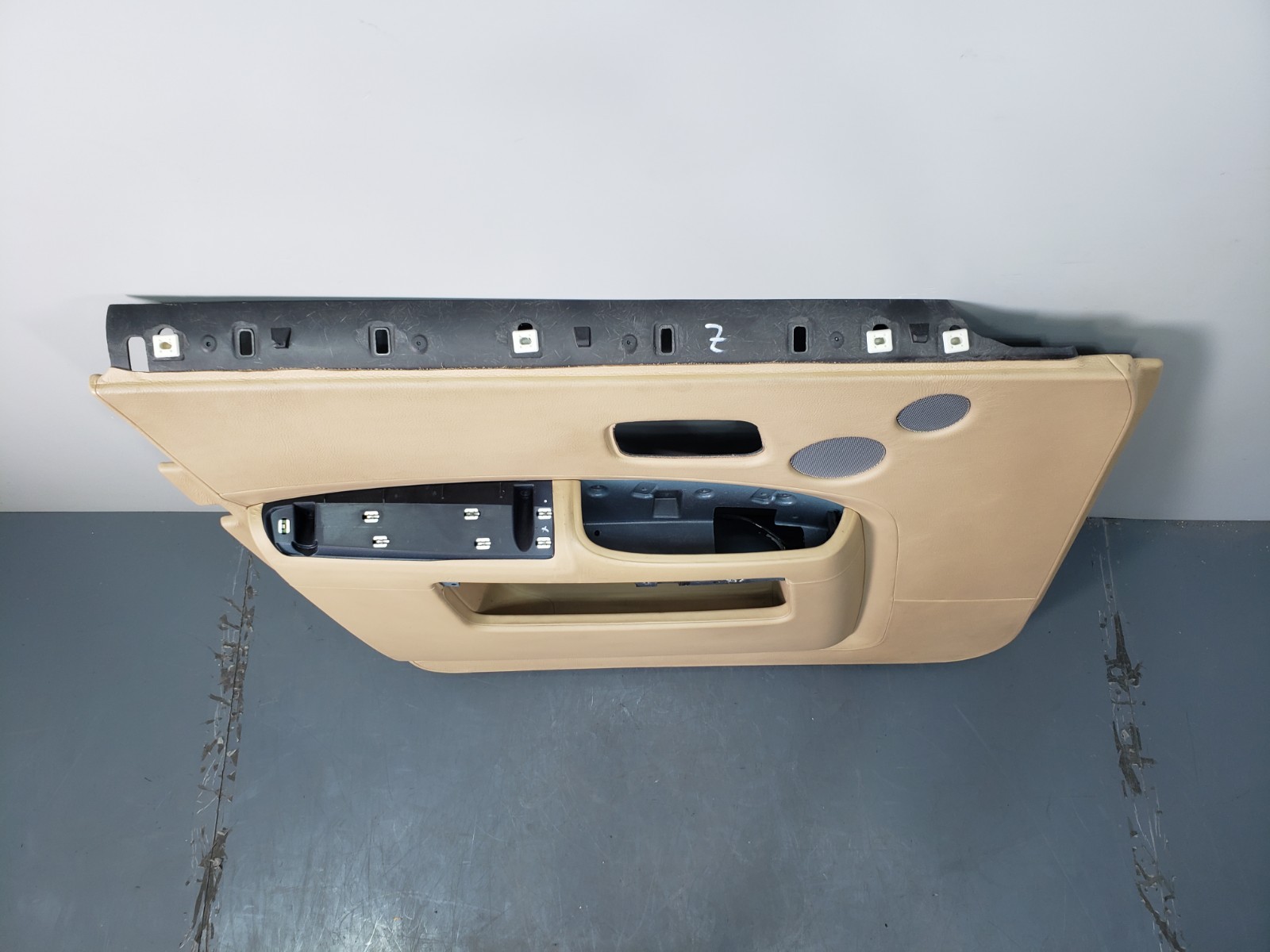 Rolls-Royce Ghost 2010-2014 Front Left Door panel Beige