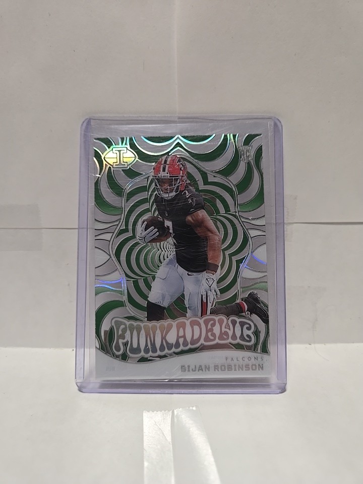 2023 Panini Illusions - Funkadelic Bijan Robinson #12 Emerald (RC)