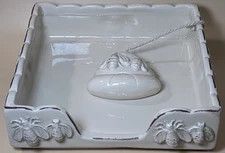 Abbott Collection Canada Honey Bees & Beehive 6