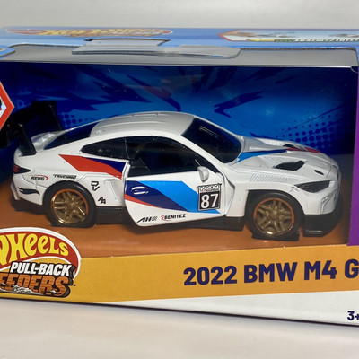 Hot Wheels Pull-Back Speeders 2022 BMW M4 GT3 1:43 Diecast Car