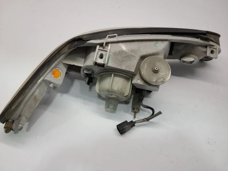 Farol esquerdo para motorista Ford Escort 1999-02 excluindo cupê LH - Imagem 4 de 4