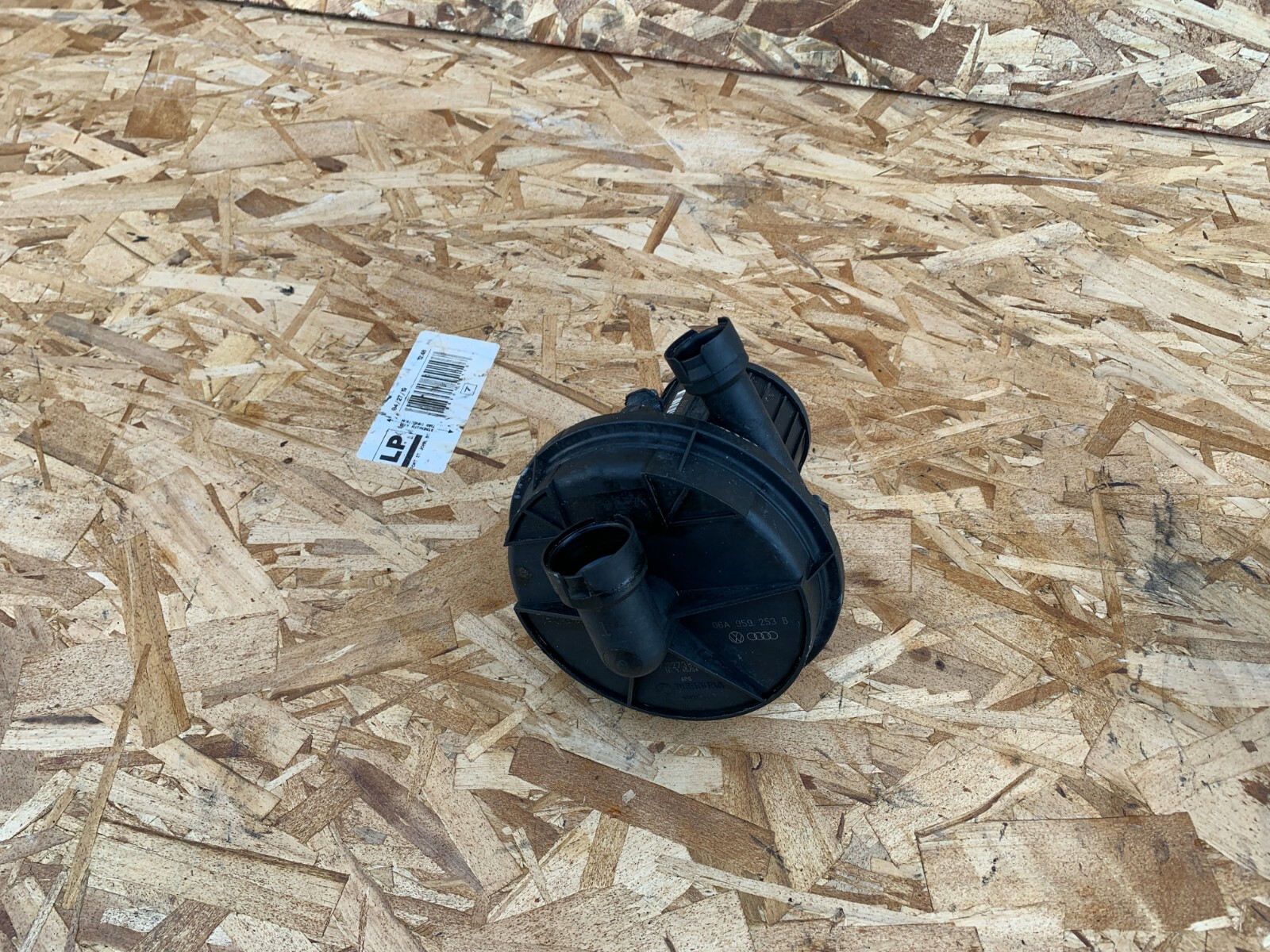 BENTLEY CONTINENTAL GT GTC (04-10) SECONDARY AIR SMOG PUMP OEM 3W0131083