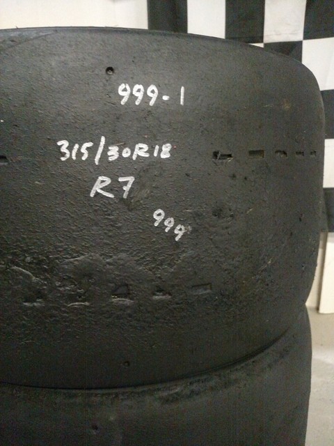 hoosier 315 30r18