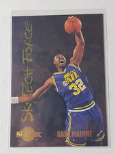 1994-95 SKYBOX SKYTECH FORCE KARL MALONE INSERT BASKETBALL CARD #SF13