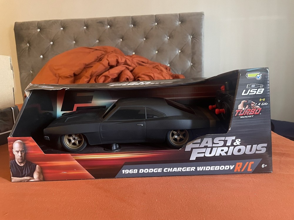 Fast & Furious 1:16 Dom's 1968 Dodge Charger Widebody RC Radio Control- NIP