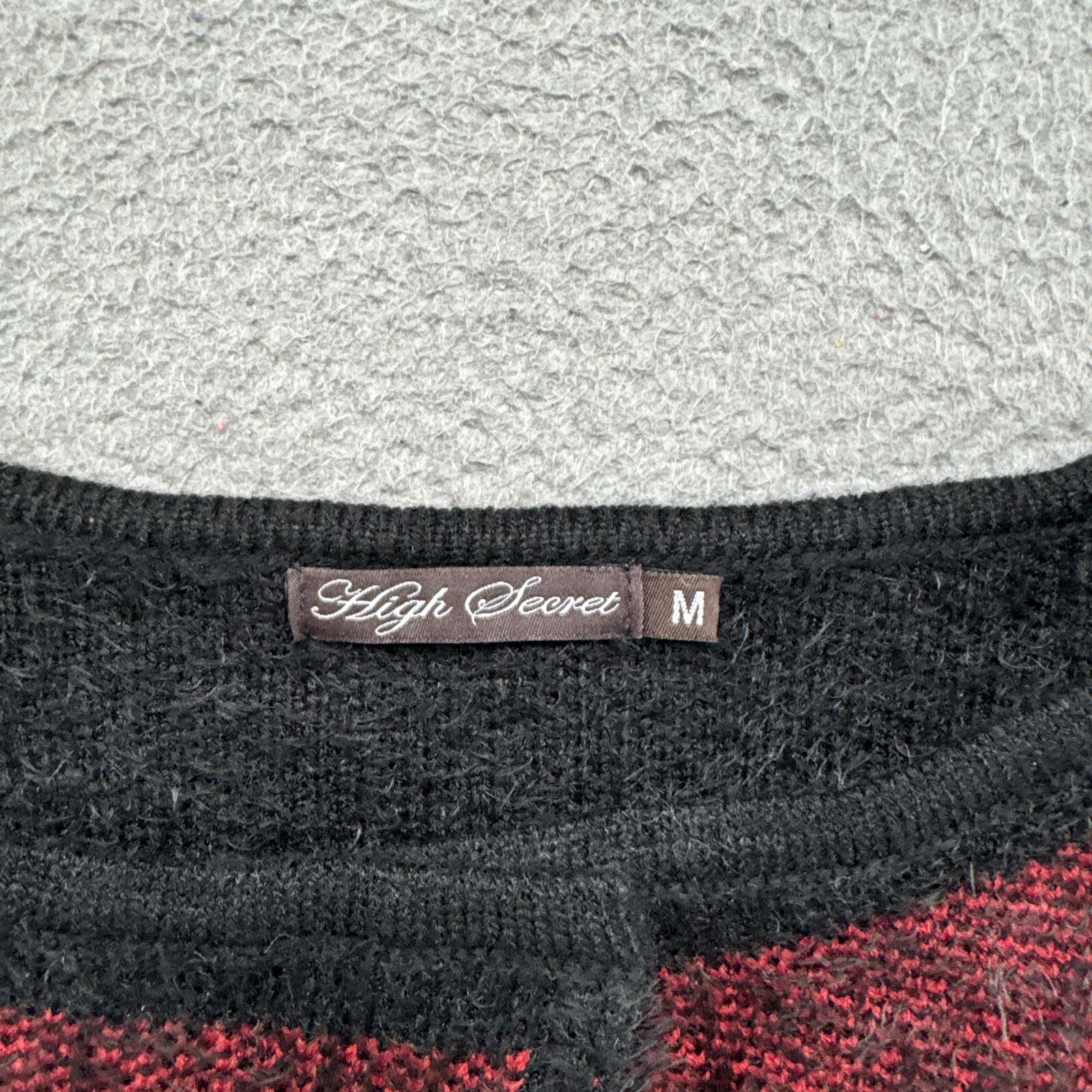 High Secret Women’s 1 Snap Cardigan Sweater Black Red Shaggy Size Medium