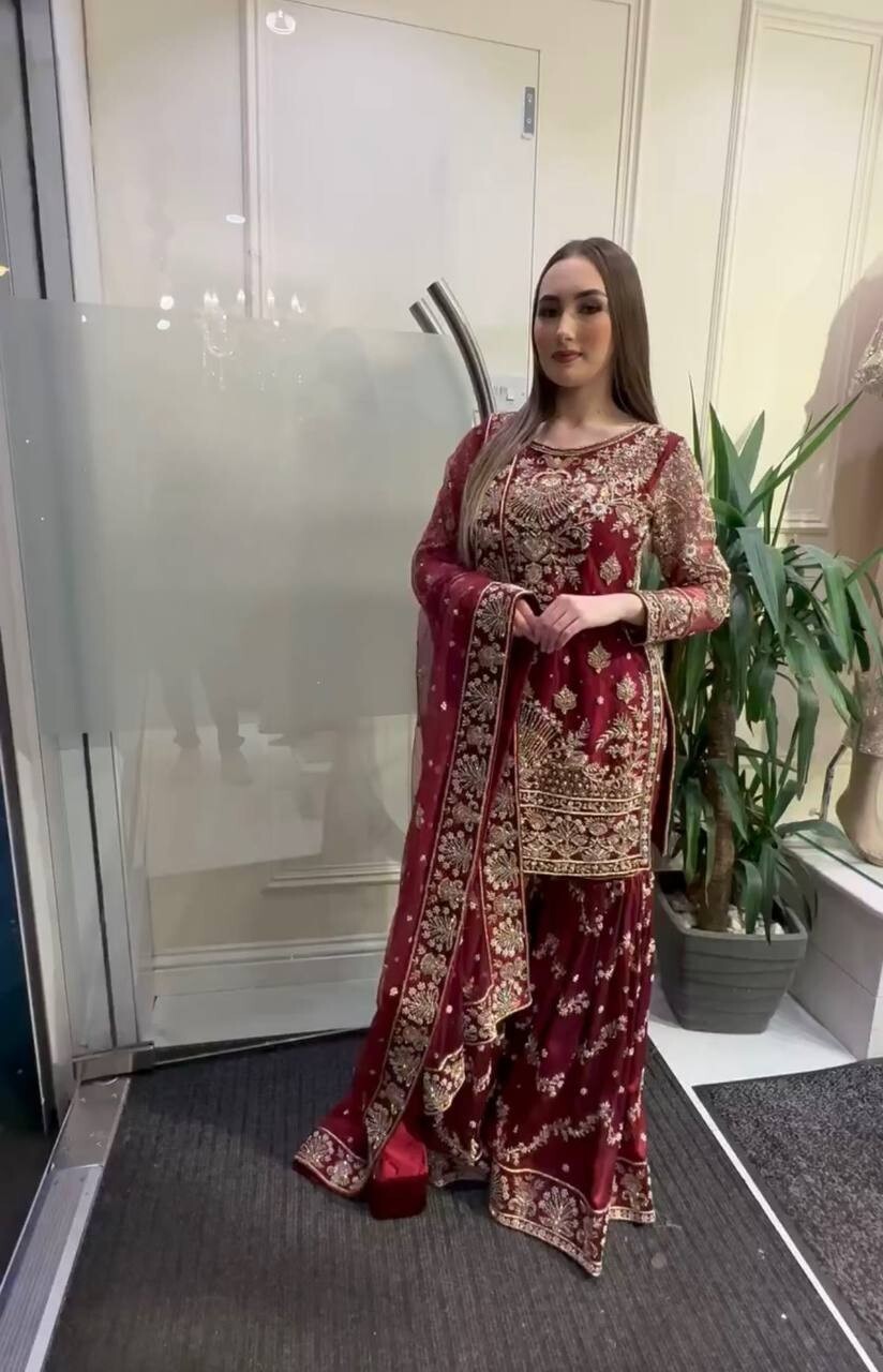 DISEÑADOR PESADO IMITACIÓN GEORGETTE TOP Y SHARARA CON DUPATTA PARA ROPA DE BODA