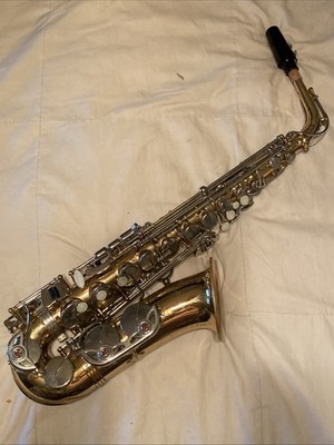 Selmer Alto Saxophone Model AS500 with Mouthpiece and Original Selmer Hard Case