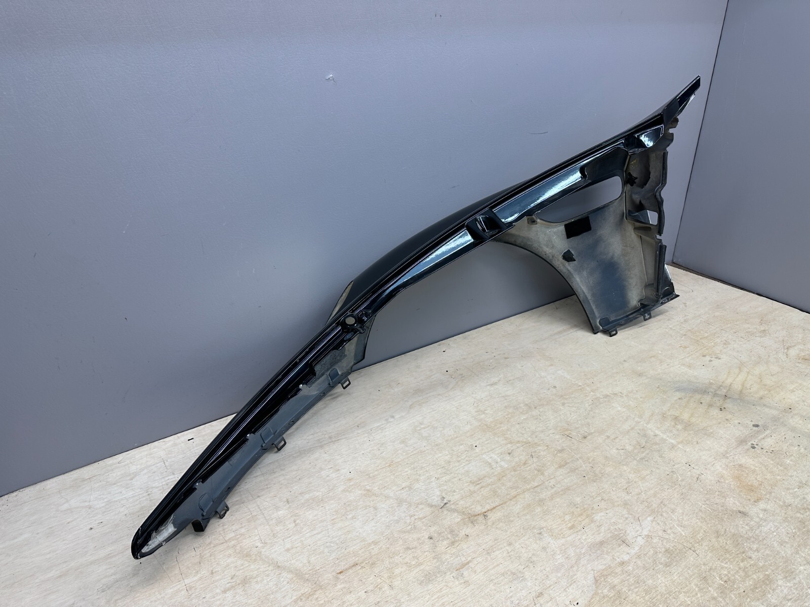2010-2019 Aston Martin Rapide Right RH Passenger Fender OEM 10 11 12 13 14 15 16