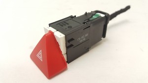 VW Touran T1 Warnlichtschalter Warnblinkerschalter Warnblinklicht 1T0953509 (96)