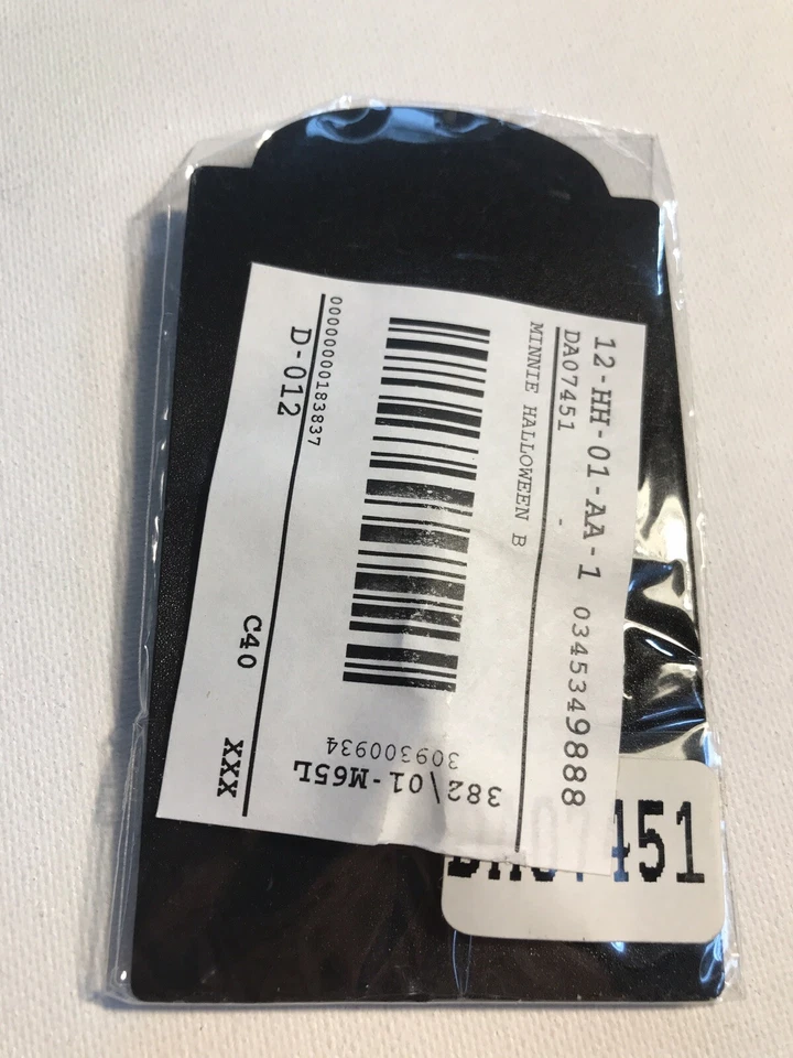 Prendedor Disney Subastas Bruja Minnie Mouse Halloween LE 250 Foto 3 de 3