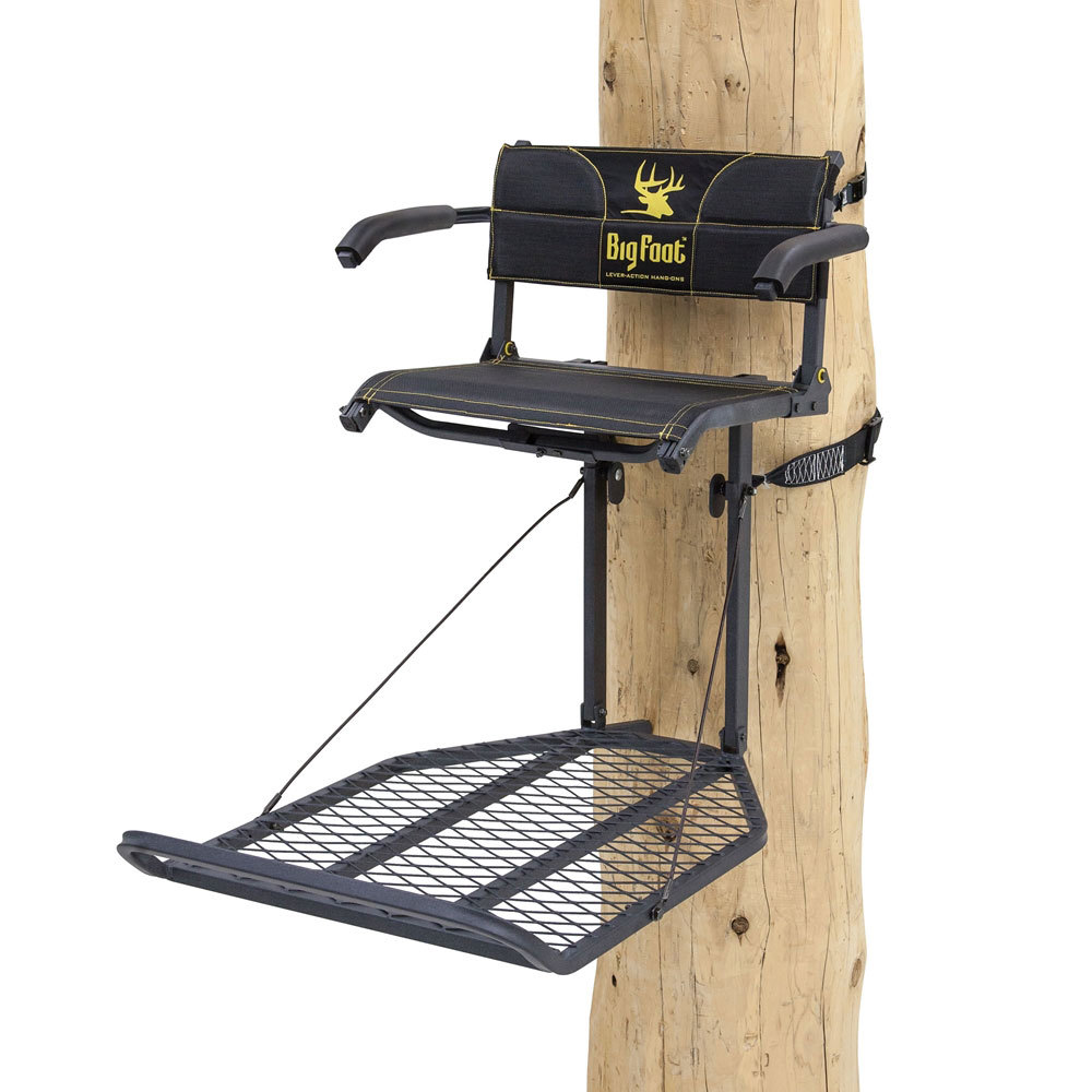 big dog hang on tree stand