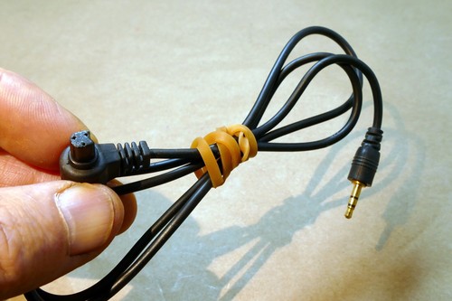 Promaster 2.5mm Cable for Remote Shutter Release for EOS 5D 7D II III (3-pin) - Picture 6 of 8