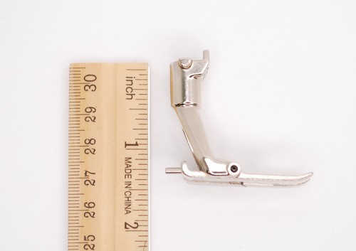 Bernina Buttonhole Foot - Old Style #013 Cording Foot? - Picture 8 of 8