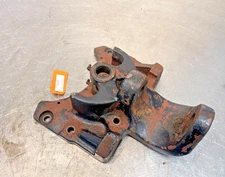 White 2-135 Tractor Front Axle Pivot Bracket 303080102