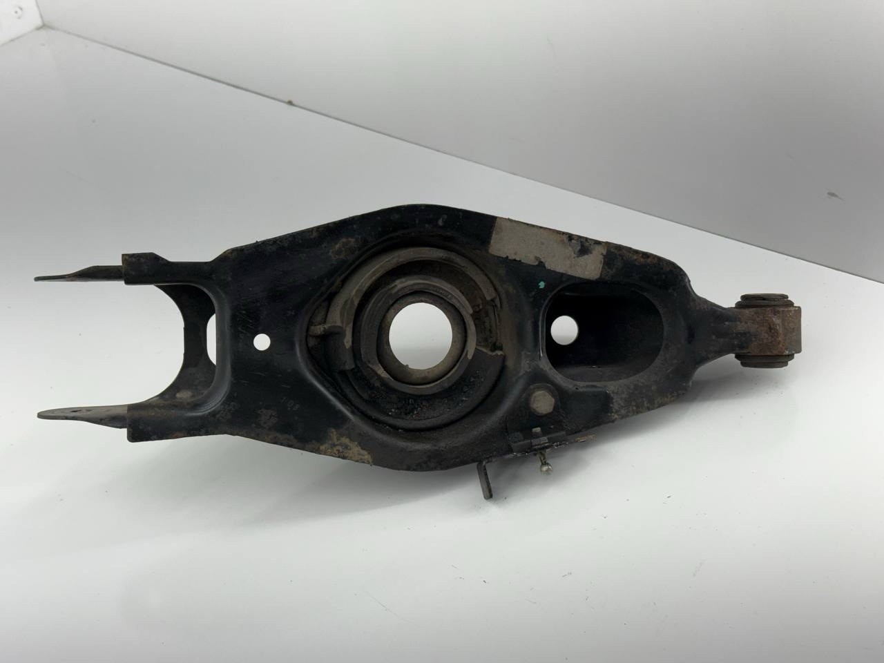 2014‑2023 Maserati Ghibli Quattroporte Rear Right Lower Control Arm 