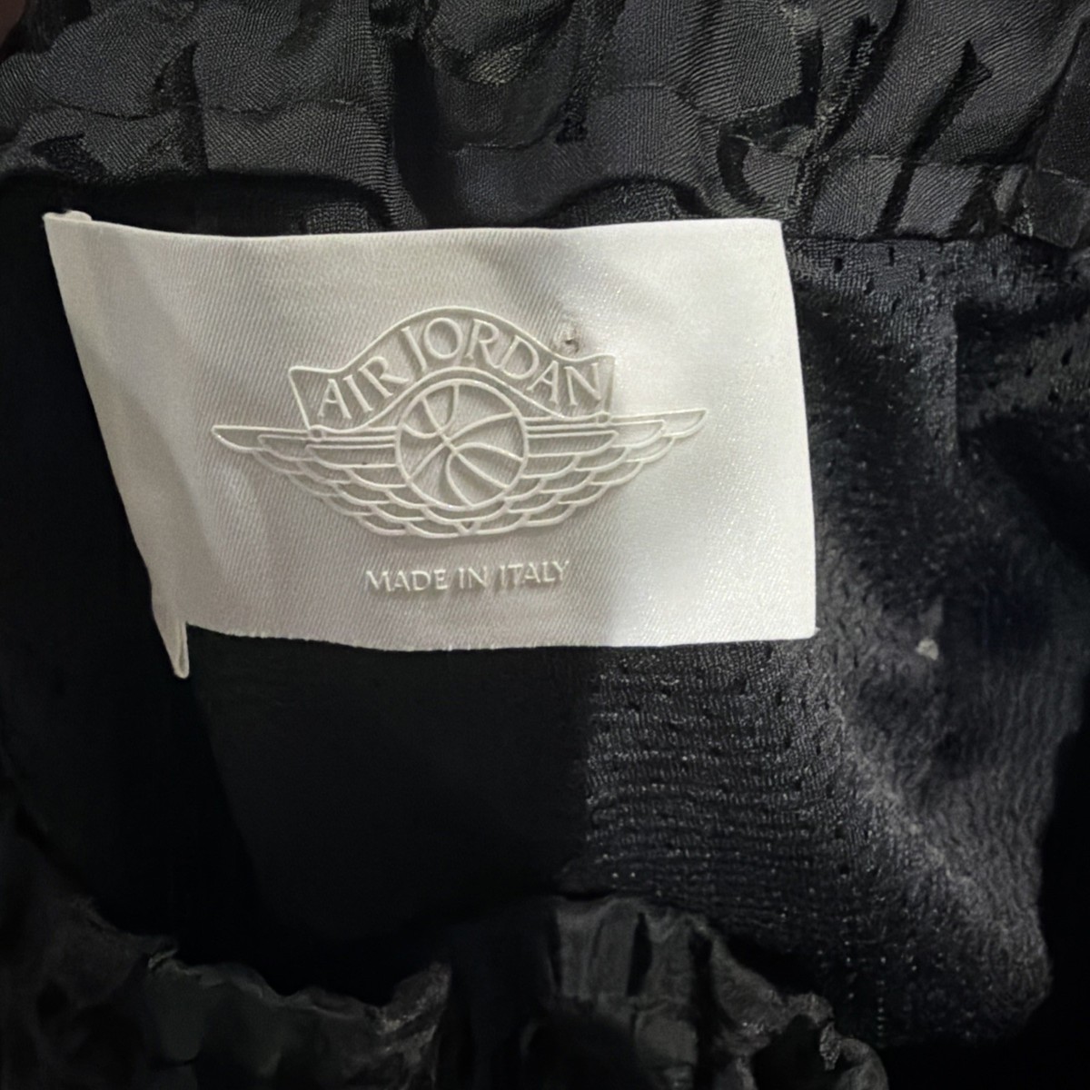 aj6 シャンパン(黒タグ付き) エアバラージ 日本未発売 2足セット Air Jordan Wings Collection Made in italy Pants DX5787-010 Size XL