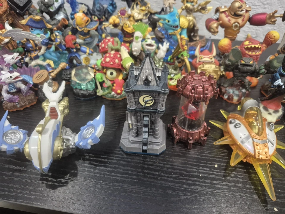 LOTE DE 50 FIGURAS SKYLANDERS GIGANTES Imaginators ESPYRO Trap EQUIPO INTERCAMBIO Portal Foto 4 de 4