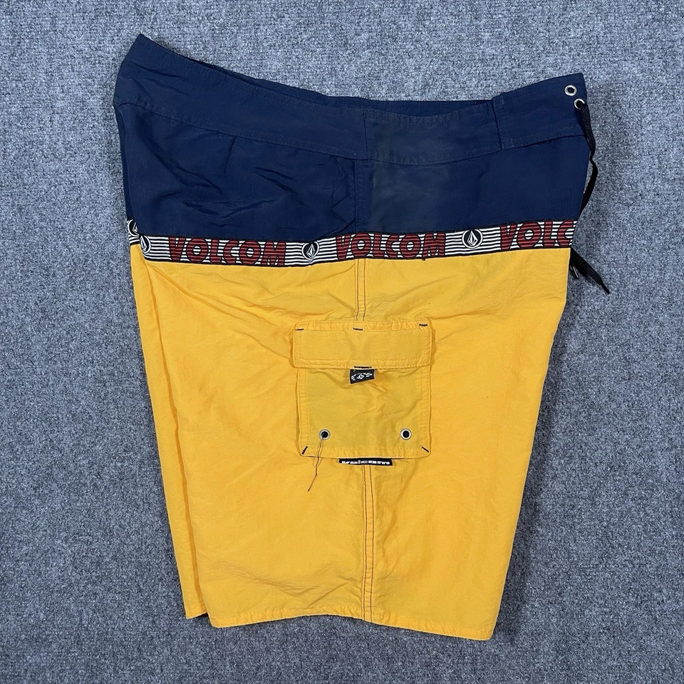 Vintage Y2K Volcom Men's Size 36 Surf Board Shorts Black Yellow 0750 - Image 3 of 4