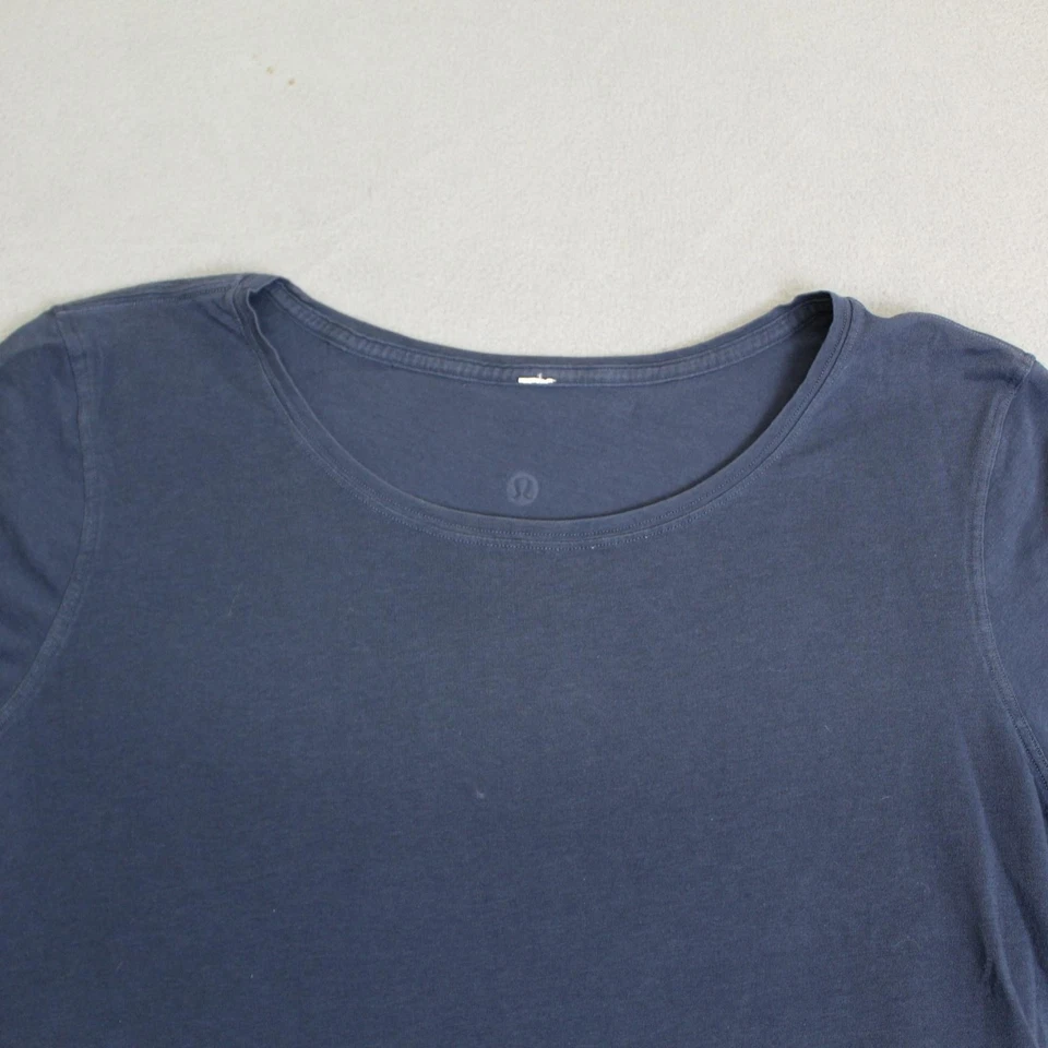 Lululemon Shirt Womens 8 Navy Blue Short Sleeve Scoop Neck Curved Hem Tee - Image 2 of 4