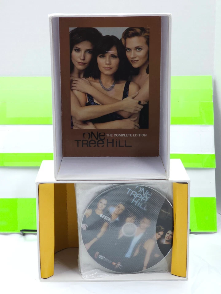 ONE TREE HILL THE COMPLETE EDITION SEASON 1-8 TV ON DVD - Image 2 of 4