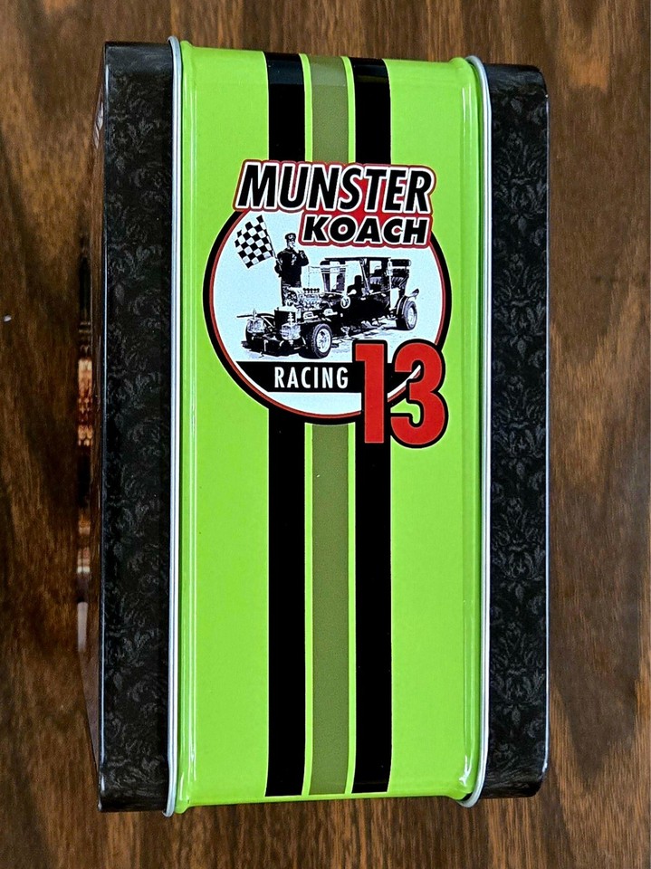 Factory Entertainment The Munsters Metal Lunch Box (Tin Tote) 2022