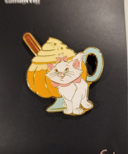Loungefly Disney the Aristocats Marie Pumpkin Spice Fall Enamel Pin NEW