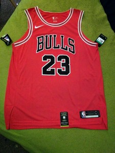 bulls icon jersey