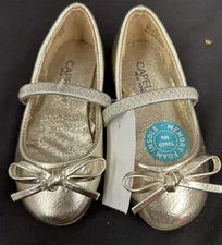 Capelli Gold Flats. Bow On Toe. Elastic strap. Toddler Girls Size 5. New no box