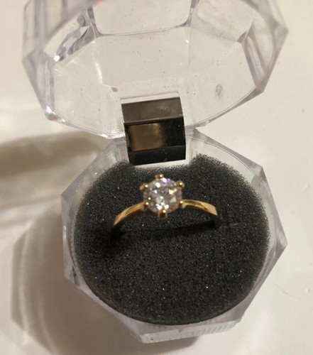 Round cut Cubic Zirconia, Gold Colored, Engagement Type Ring, Ring Size 8 - Picture 5 of 7
