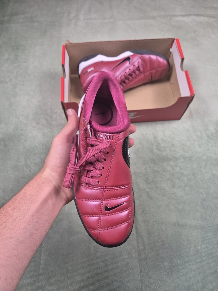 Nike baskets rouges Total 90 taille 36,5 - Photo 2/4