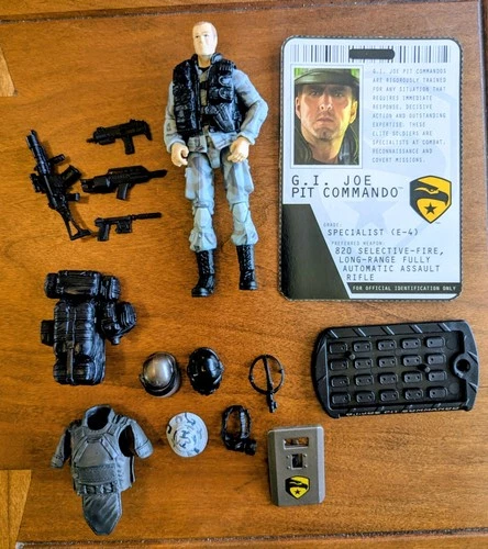 GI JOE Cobra NM/M 2009 Pit Commando Movie Complete, File Card, Stand Trooper