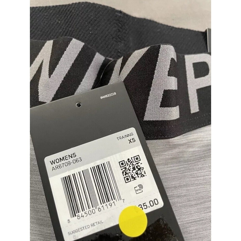 Nike Pro Shorts Size XS Womens Dri Fit Tight Fit Women's 8" Gunsmoke