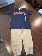 NWT Levi s Youth Boys 2 Piece Set T-Shirt Navy and Khaki Jogger Pants Size 8