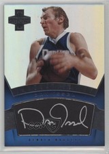 2012-13 Panini Innovation Innovative Ink Dan Issel #34 Auto HOF 0m0