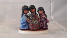 Goebel DeGrazia collectible figurine "Tres Ninas"