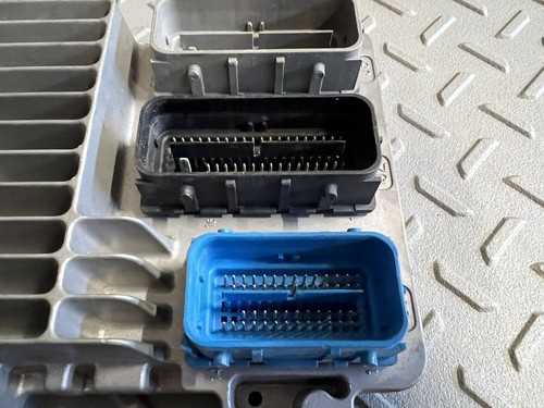 2006 Cadillac DTS CTS STS CHEVY HHR Engine Computer Unit ECU ECM PCM 19210735 - Picture 4 of 8