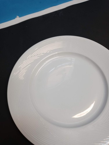 Dansk TAPESTRIES WINTER WHITE Chop Platter 12" - Picture 2 of 6