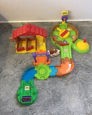 Tut Tut Baby Flitzer Set Reiterhof Reiten mit Pferd Gestüt Pferdehof Stall Vtech